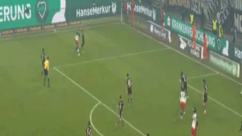 皇家社会主场逆袭，巴塞罗那1-0遭遇败绩